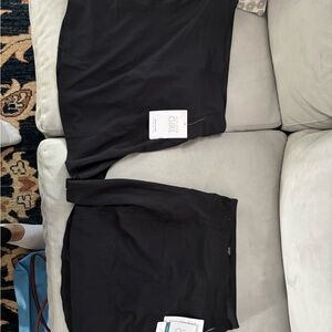 Black athletic Skorts